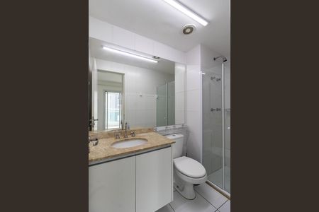 Banheiro  de apartamento para alugar com 1 quarto, 37m² em Barra Funda, São Paulo