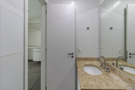 Apartamento para alugar com 37m², 1 quarto e 1 vaga Apartamento para alugar com 37m², 1 quarto e 1 vagaBanheiro