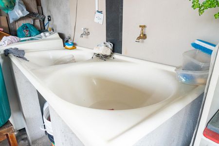 Casa à venda com 170m², 3 quartos e 1 vagaLavanderia