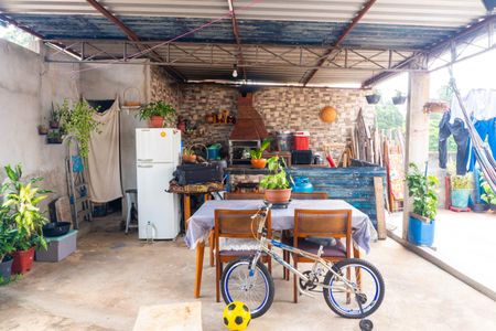 Casa à venda com 170m², 3 quartos e 1 vagaChurrasqueira