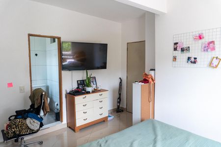 Casa à venda com 170m², 3 quartos e 1 vagaSuite 2
