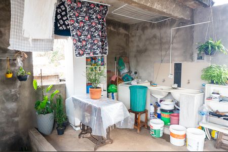 Casa à venda com 170m², 3 quartos e 1 vagaLavanderia