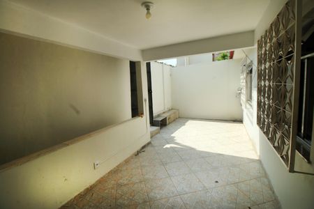 Casa para alugar com 64m², 1 quarto e sem vagaQuintal