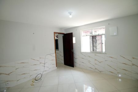 Quarto de casa para alugar com 1 quarto, 64m² em Olaria, Rio de Janeiro