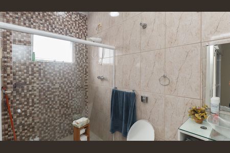 Casa para alugar com 400m², 4 quartos e 3 vagas Casa para alugar com 400m², 4 quartos e 3 vagasBanheiro da Suíte 2