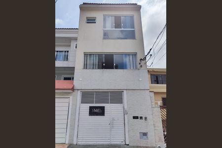 Casa para alugar com 400m², 4 quartos e 3 vagas Casa para alugar com 400m², 4 quartos e 3 vagasFachada