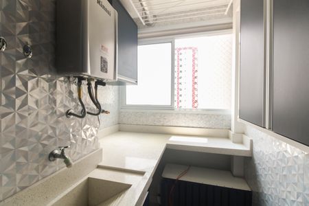 Apartamento para alugar com 69m², 2 quartos e 1 vagaÁrea de Serviço 