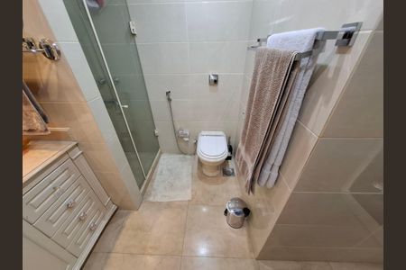 Apartamento para alugar com 105m², 3 quartos e 2 vagasBanheiro 