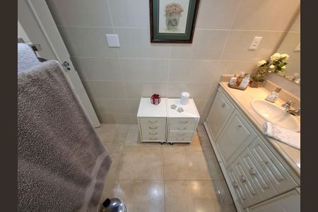 Apartamento para alugar com 105m², 3 quartos e 2 vagasBanheiro 