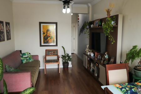 Apartamento à venda com 70m², 2 quartos e 1 vagaSala