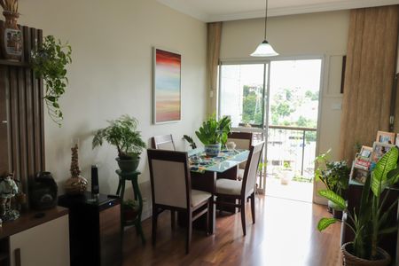 Apartamento à venda com 70m², 2 quartos e 1 vagaSala