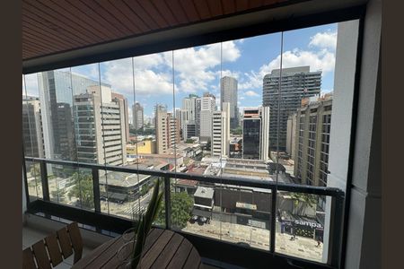 Apartamento à venda com 66m², 1 quarto e 1 vagaFoto 01