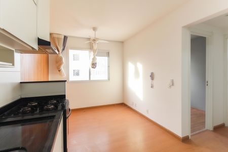 Apartamento para alugar com 38m², 2 quartos e sem vagaSala - Cozinha