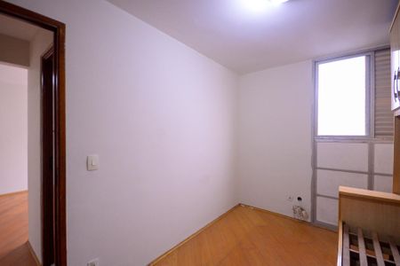 Quarto 2  de apartamento para alugar com 2 quartos, 60m² em Parque Bristol, São Paulo
