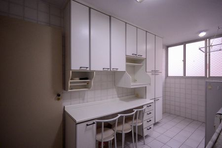 Apartamento para alugar com 60m², 2 quartos e 2 vagas Apartamento para alugar com 60m², 2 quartos e 2 vagasCozinha/Área de Serviço