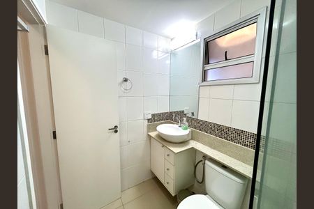 Apartamento à venda com 56m², 2 quartos e 1 vagaBanheiro 1