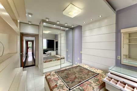 Apartamento para alugar com 4 quartos, 221m² em Flamengo, Rio de Janeiro