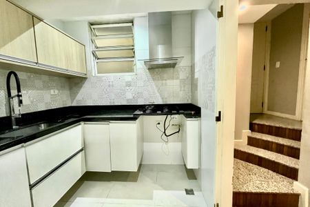 Apartamento para alugar com 150m², 2 quartos e sem vagaCozinha