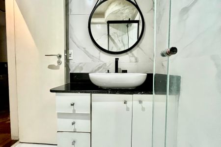 Apartamento para alugar com 150m², 2 quartos e sem vagaBanheiro 