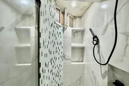 Apartamento para alugar com 150m², 2 quartos e sem vagaBanheiro 