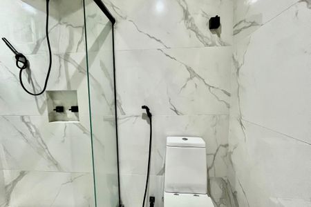 Apartamento para alugar com 150m², 2 quartos e sem vagaBanheiro 