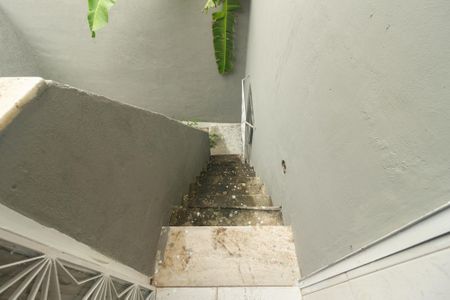 Casa para alugar com 190m², 3 quartos e 1 vagaEscada