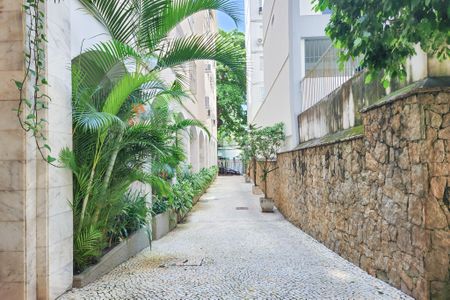 Apartamento à venda com 70m², 2 quartos e sem vagaÁrea Comum 