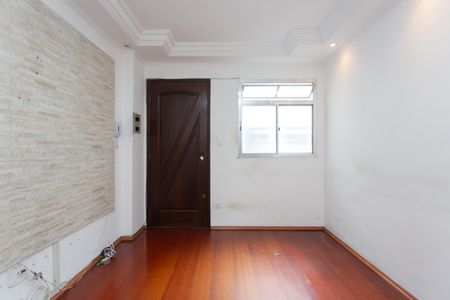 Sala de apartamento à venda com 2 quartos, 47m² em Vila Carmosina, São Paulo