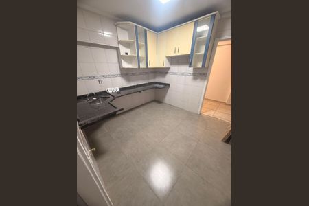 Cozinha de apartamento para alugar com 2 quartos, 65m² em Vila Galvão, Guarulhos