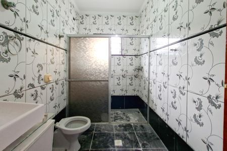 Casa para alugar com 257m², 3 quartos e 3 vagasBanheiro da Suíte