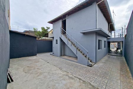Casa para alugar com 257m², 3 quartos e 3 vagasQuintal