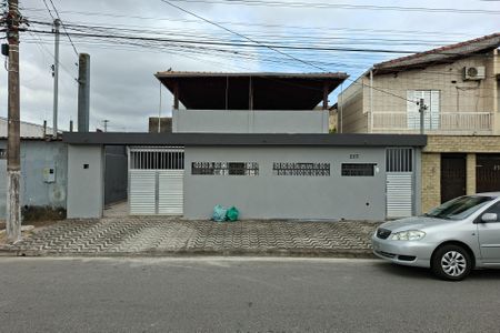 Casa para alugar com 257m², 3 quartos e 3 vagasFachada