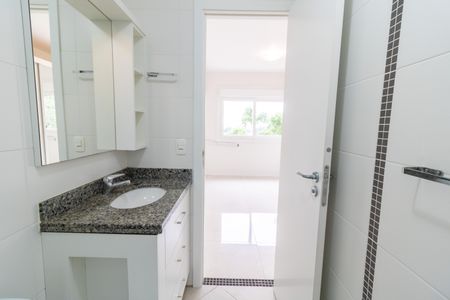 Apartamento para alugar com 50m², 1 quarto e 2 vagas Apartamento para alugar com 50m², 1 quarto e 2 vagasBanheiro da Suíte
