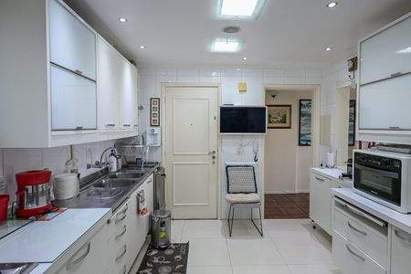 Apartamento para alugar com 92m², 2 quartos e 1 vagaCozinha