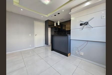 Apartamento à venda com 43m², 2 quartos e 1 vaga Apartamento à venda com 43m², 2 quartos e 1 vagaSala