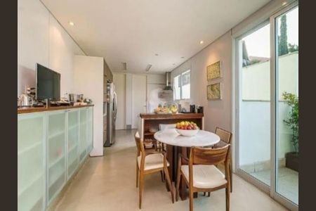 Casa de Condomínio à venda com 4 quartos, 800m² em Jardim Vitoria Regia (Zona Oeste), São Paulo