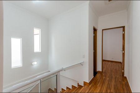 Escada de casa para alugar com 2 quartos, 63m² em Vila Progresso (zona Norte), São Paulo