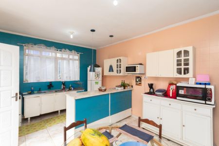 Casa à venda com 136m², 3 quartos e 4 vagas Casa à venda com 136m², 3 quartos e 4 vagasCozinha