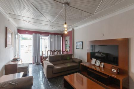 Casa à venda com 136m², 3 quartos e 4 vagas Casa à venda com 136m², 3 quartos e 4 vagasSala