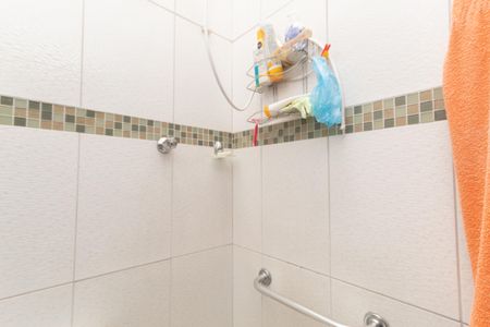 Casa à venda com 136m², 3 quartos e 4 vagas Casa à venda com 136m², 3 quartos e 4 vagasBanheiro da Suíte 2