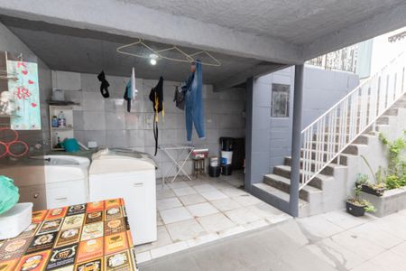 Casa à venda com 136m², 3 quartos e 4 vagas Casa à venda com 136m², 3 quartos e 4 vagasÁrea de Serviço