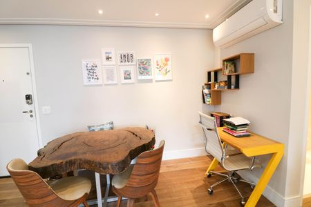 Apartamento para alugar com 2 quartos, 71m² em Chácara Santo Antônio (zona Sul), São Paulo