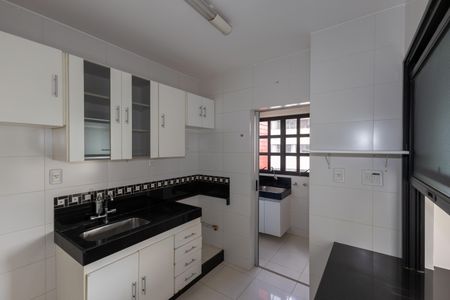 Apartamento para alugar com 90m², 2 quartos e 2 vagasCozinha