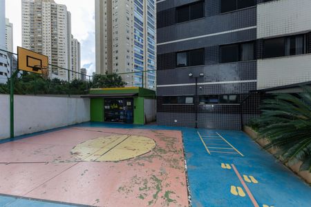 Apartamento para alugar com 90m², 2 quartos e 2 vagasÁrea comum - Mercadinho