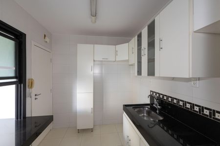 Apartamento para alugar com 90m², 2 quartos e 2 vagasCozinha