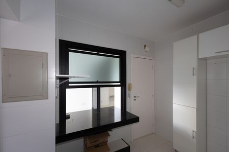 Apartamento para alugar com 90m², 2 quartos e 2 vagasCozinha