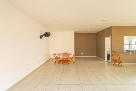 Apartamento para alugar com 47m², 2 quartos e 1 vagaÁrea comum - Salão de festas