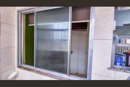 Apartamento à venda com 70m², 3 quartos e 1 vagaÁrea de Serviço