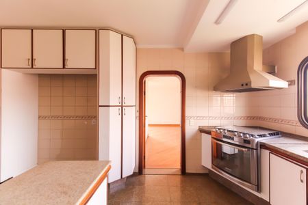 Apartamento para alugar com 180m², 3 quartos e 3 vagasCozinha