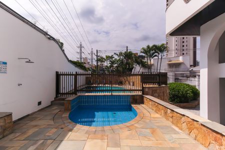 Apartamento para alugar com 180m², 3 quartos e 3 vagasÁrea comum - Piscina